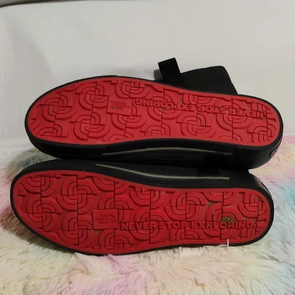 (D-56) The North Face Women's Winter Boots Sz.9 Gently Worn